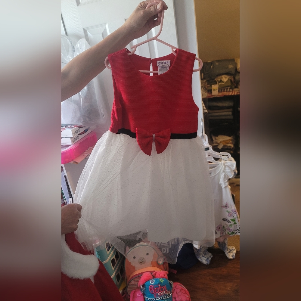 Dress - Picture 2 of 3